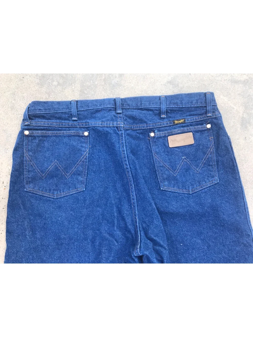 Vintage Wrangler Jeans 13MWZ Regular Fit Denim Blue Jeans Western Mens 42x34